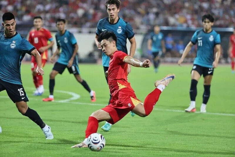 Việt Nam vs Campuchia - Giữ chân trụ cột